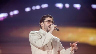 Bad Bunny en concert au Super Bowl dans un climat politique tendu