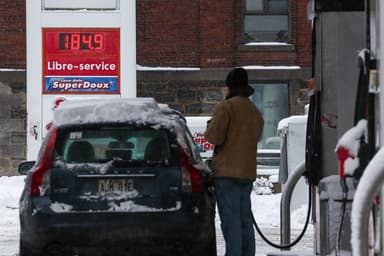 Conflit au Moyen-Orient | Le prix à la pompe atteint 184 cents le litre