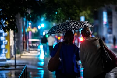 Orages violents au Québec | Plus de 50 000 foyers privés d’électricité