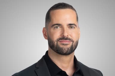 Nids-de-poule à Montréal | Pythons et nids d’autruche