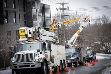 Jusqu’à 315 000 pannes au Québec | Tous les foyers touchés ne seront pas rebranchés mardi, prévient Hydro-Québec
