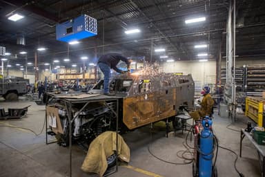 Blindés envoyés à l’Ukraine par le Canada | Le jour de la marmotte chez Cambli