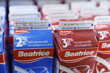 Démystifier la science | Pourquoi doit-on réfrigérer le lait au Québec ?