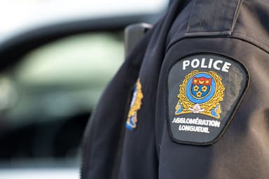 Autorisation des mandats de perquisition | Des délais dénoncés par des policiers et des enquêteurs