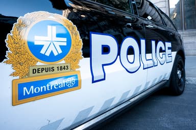 Barricadé dans un appartement  | Un homme arrêté pour avoir poignardé une femme