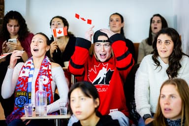 Premier bar sportif féminin de Montréal | Le Nadia contraint de fermer et déménager