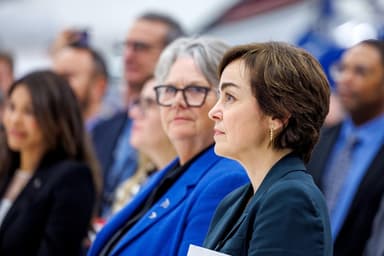 Course à la succession de Legault | Une tuile pour Guilbault, un départ rapide pour Fréchette