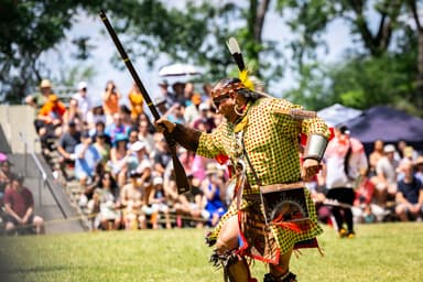 Kahnawà:ke | Un pow-wow festif, familial et fraternel