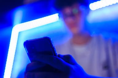 Le facteur humain | Comment prolonger la vie de son téléphone