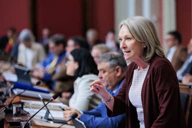 Québec remet les CLSC au cœur de la première ligne