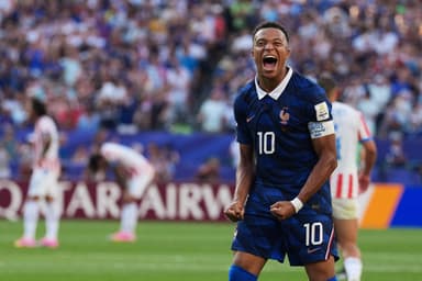 Les insultes racistes entachent la Coupe du monde