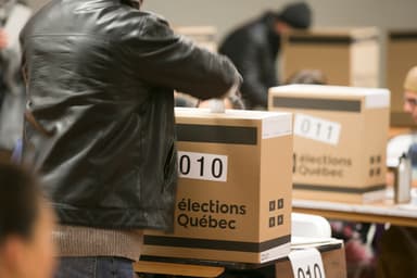 Circonscriptions disputées | Le guide des 24 luttes à suivre ce soir