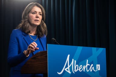 Référendum en Alberta | Une juge met sur pause la campagne d’une pétition