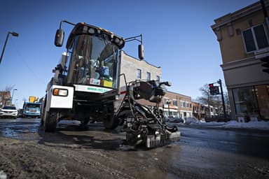 Nids-de-poule à Montréal | Les colmateuses automatisées en perte de vitesse