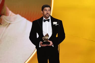 68e soirée des prix Grammy | Bad Bunny triomphe et dénonce l’ICE