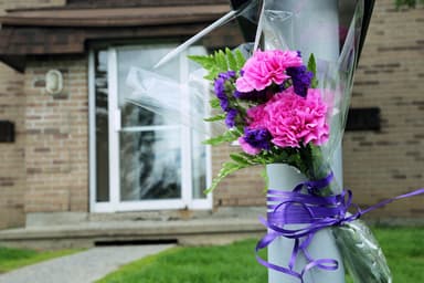 Triple féminicide présumé en Ontario | Un adolescent de 17 ans accusé du meurtre de trois femmes