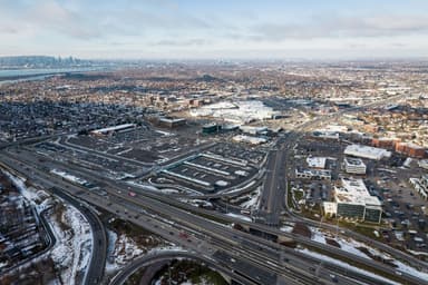 Brossard | Les tours de logements près du REM en eaux troubles