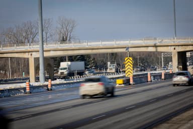 Autoroute 15 | Un couple dénonce une rampe de béton dangereuse
