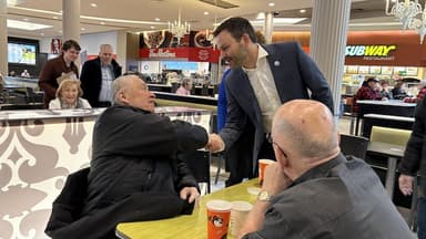 Des chefs de partis en opération séduction