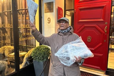 La Presse en France | Il porte Le Monde à bout de bras