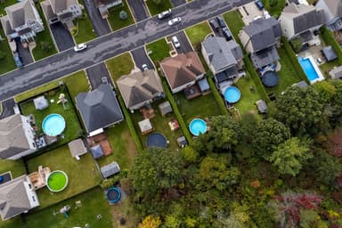 Crise des infrastructures | Vers une hausse des taxes municipales ?