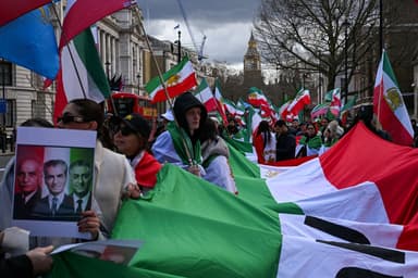L’Iran bascule, le monde retient son souffle