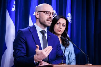 Proposition de Québec solidaire | La citoyenneté donnée aux résidents permanents en cas de souveraineté