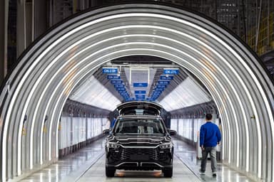 Véhicules électriques chinois | « Des machines à espionner sur roues », selon un ex-diplomate canadien