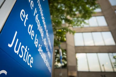 Il a bousillé la vie d’un adolescent | Un ex-motard pédophile travaille auprès de femmes très vulnérables, s’inquiète une juge