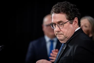 Selon un sondage | Bernard Drainville mènerait la CAQ au bas du classement