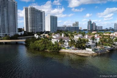 Grâce à un courtier montréalais | Un coaccusé de Ryan Wedding vend l’ex-manoir de DJ Khaled pour 10 millions